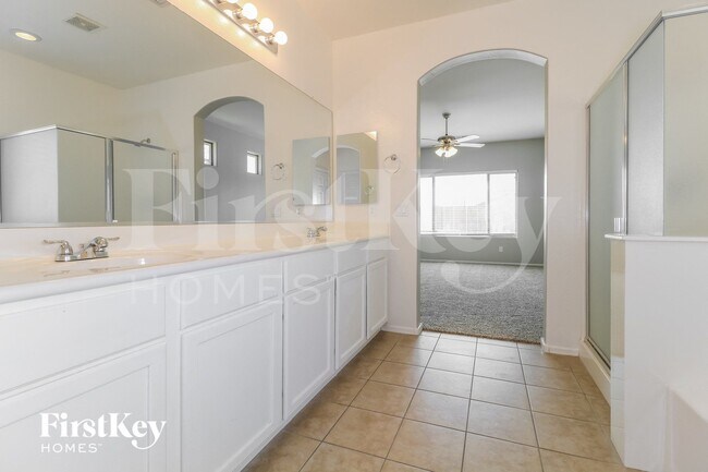 Building Photo - 22191 W Shadow Dr