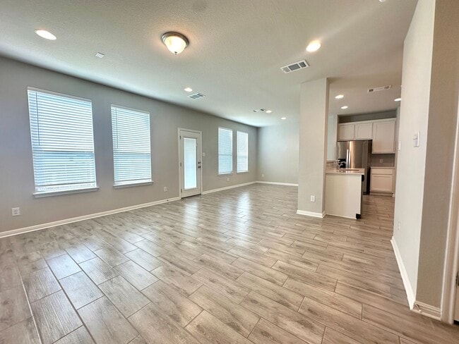 Building Photo - COMING SOON - MID MAY