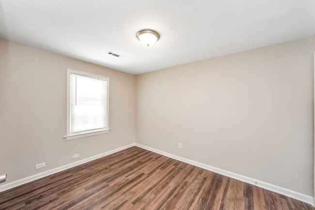 Building Photo - Charming 3-Bedroom Home in Bessemer – Act Fast!