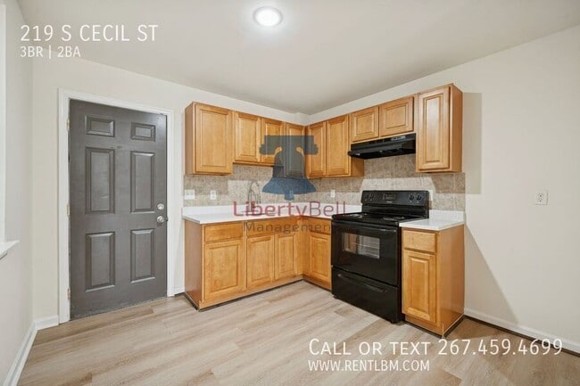 Building Photo - 219 S Cecil St