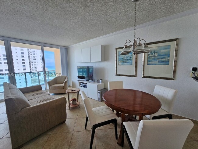 Building Photo - 2501 S Ocean Dr