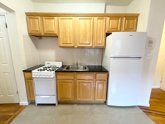 Building Photo - Remo Hall