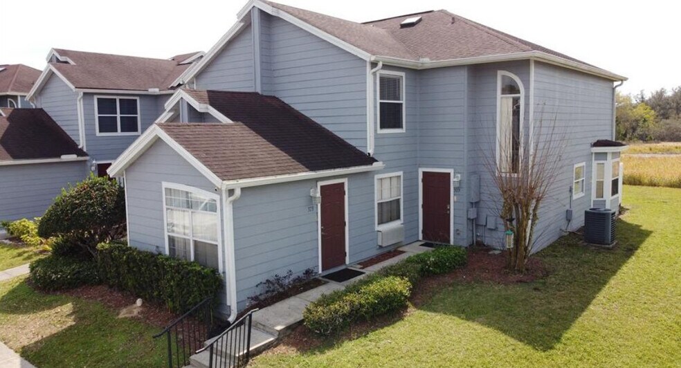 Building Photo - 423 Orchid Dr