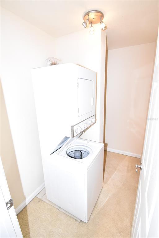 Building Photo - 220 Pompano Dr SE