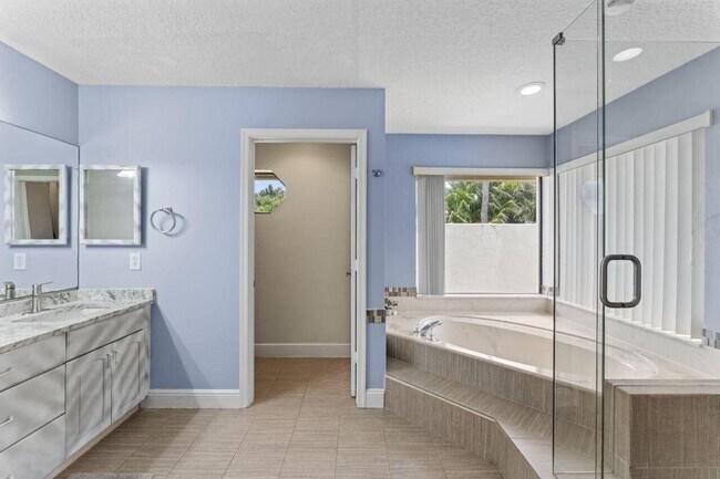 Building Photo - 13679 Callington Dr