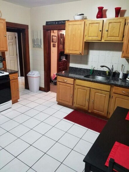 Building Photo - 12 Haskell Ave