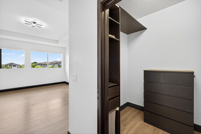 Building Photo - 15800 NW 88th Ave