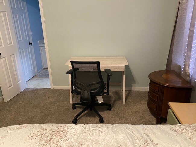 Building Photo - 217 Brendalwood Blvd