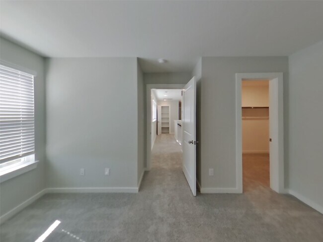 Building Photo - 22813 Terrazzo Dr