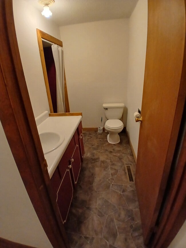 Building Photo - 444 Carola St