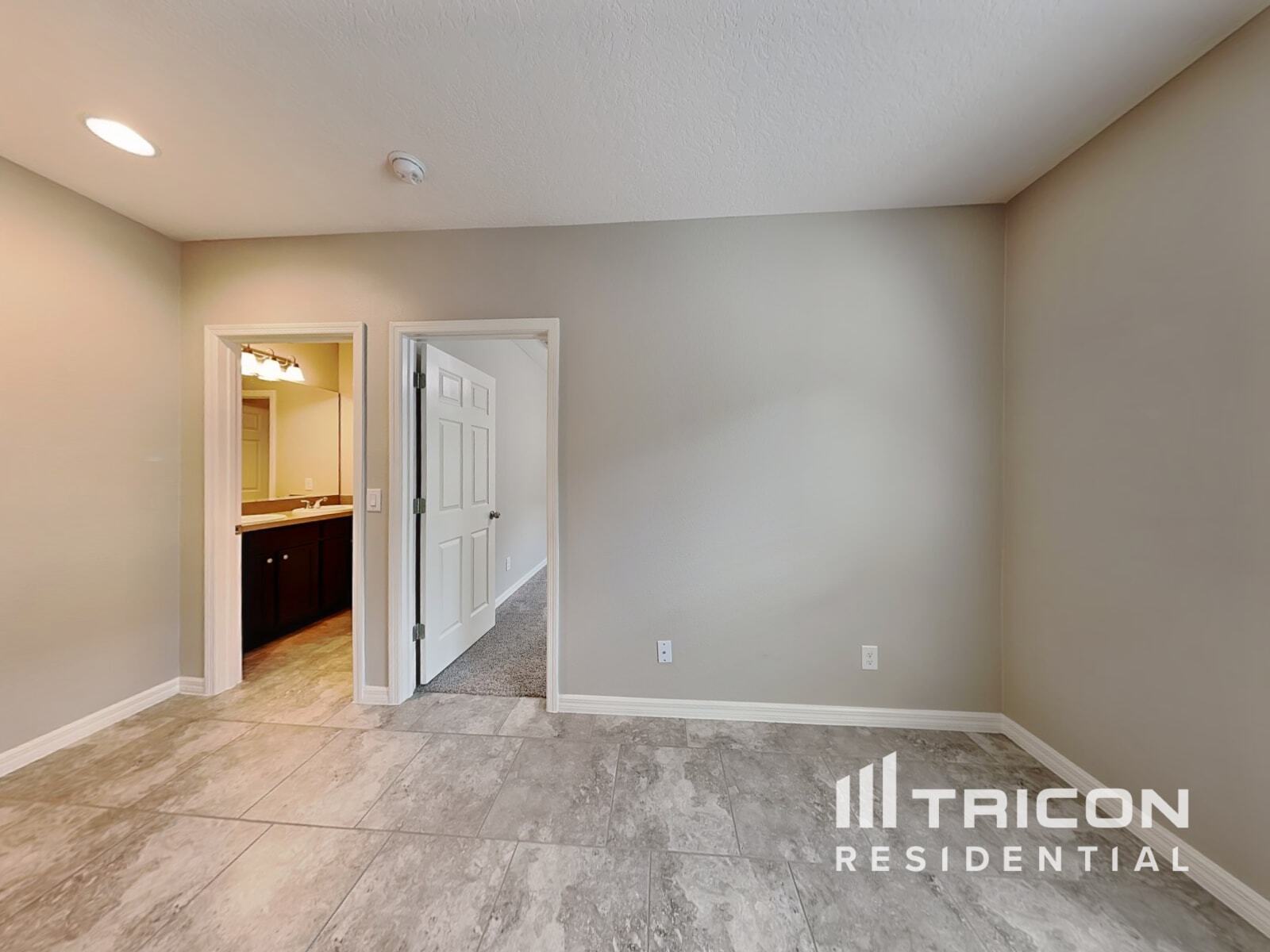 Building Photo - 34633 Salerno Cir