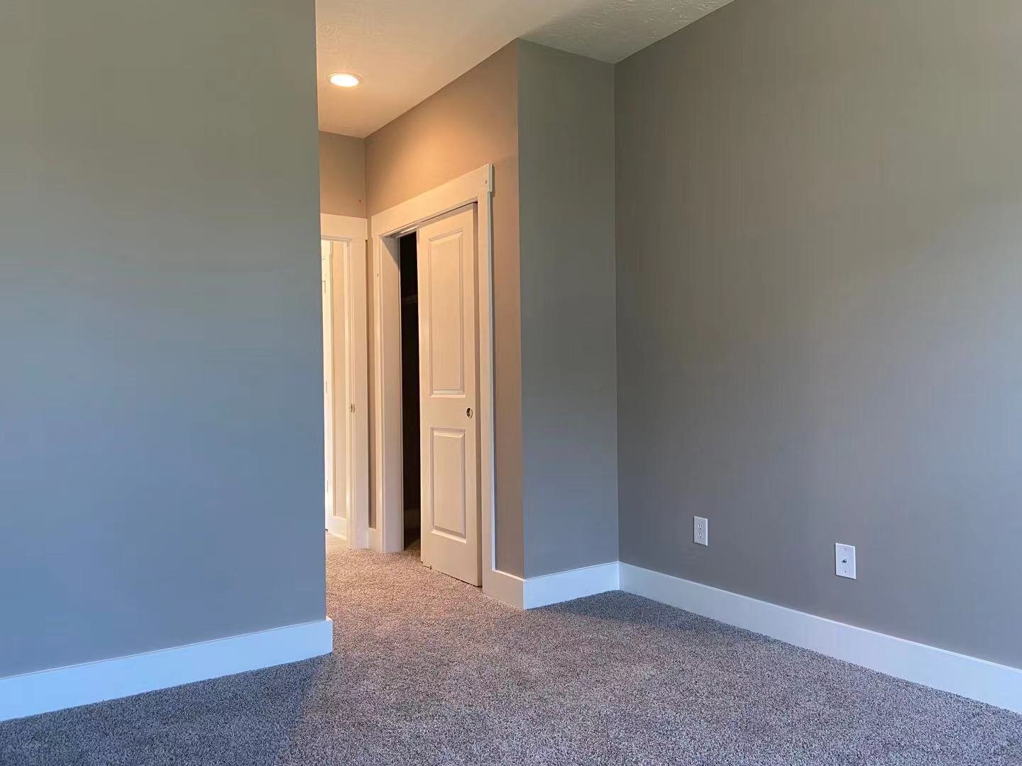 Building Photo - 8315 Glacier Ridge Dr