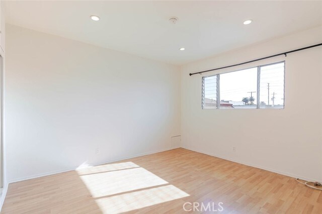 Building Photo - 1128 N Edgemont St