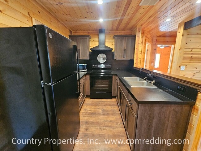 Building Photo - 13477 Oak Run Rd