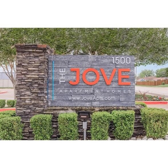 Building Photo - 1500 S Jupiter Rd