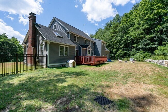 Building Photo - 88 Providence Rd