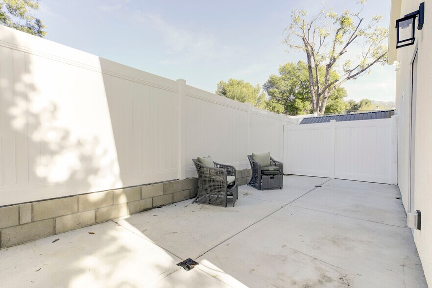 Building Photo - 7711 Forsythe St