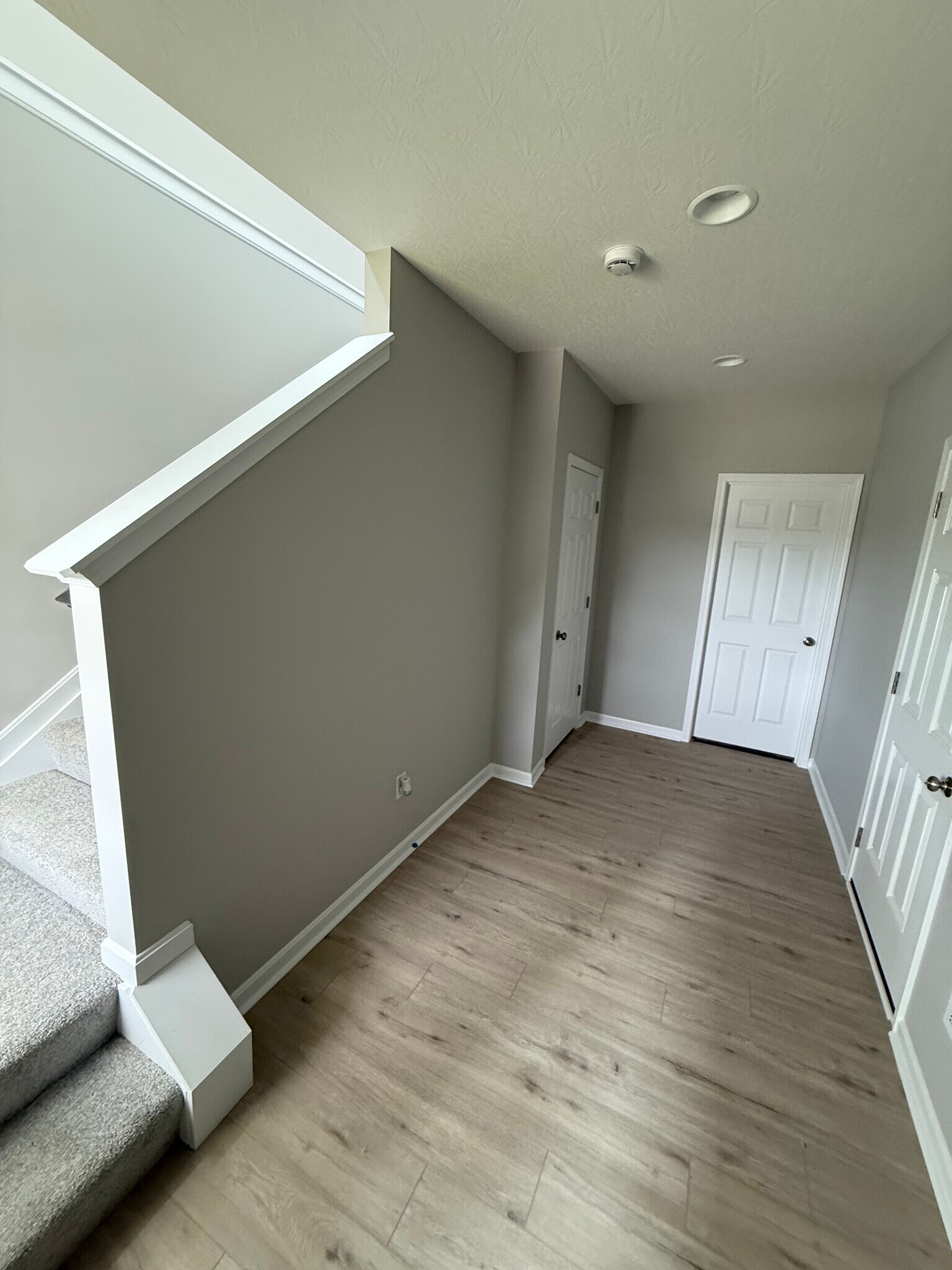 Building Photo - 5694 Ohio Trl