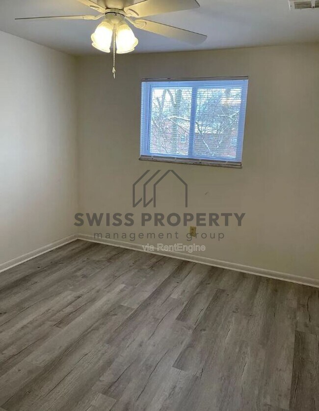 Building Photo - 3088 Dorris Ave