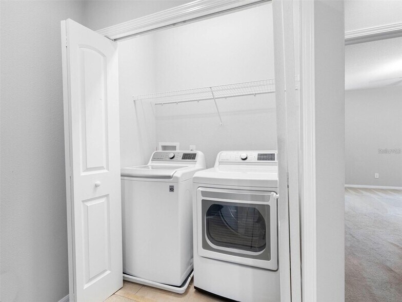 Building Photo - 12820 Belvedere Song Way