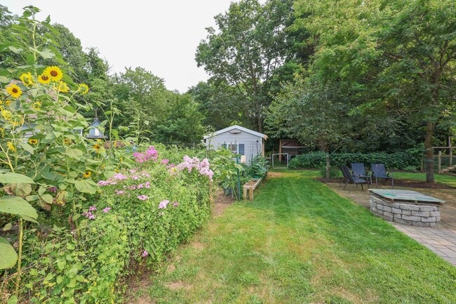 Building Photo - 90 Merrimack St