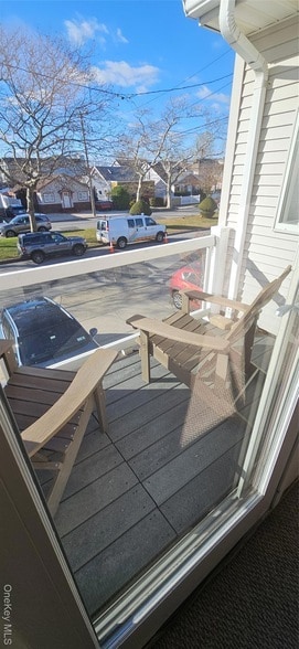 Building Photo - 558 Lincoln Blvd