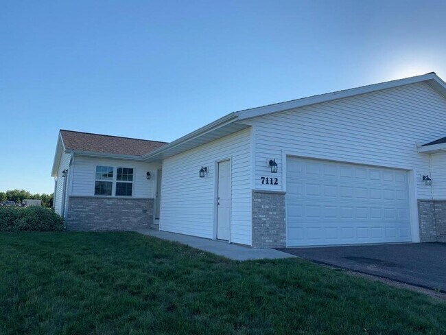 Building Photo - 7112 Brehm St