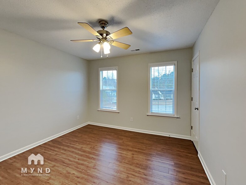 Building Photo - 239 Chaney Dr