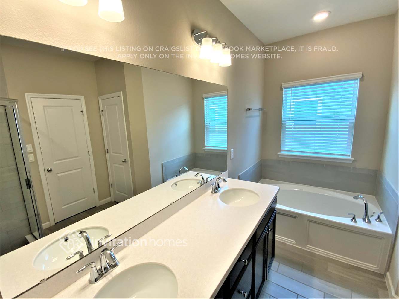 Building Photo - 11255 Oyster Creek Rd