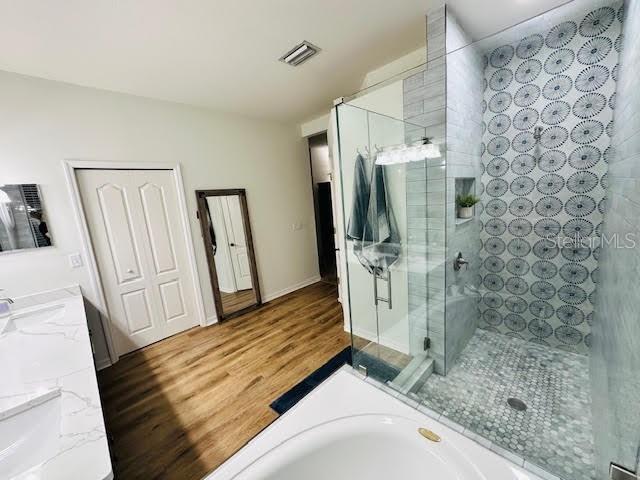 Building Photo - 5225 Villagebrook Dr