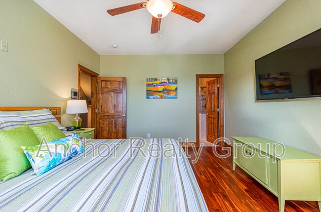 Building Photo - 217 16th St