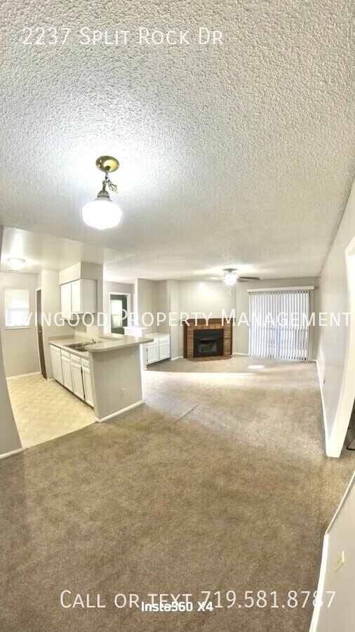 Building Photo - 2237 Split Rock Dr