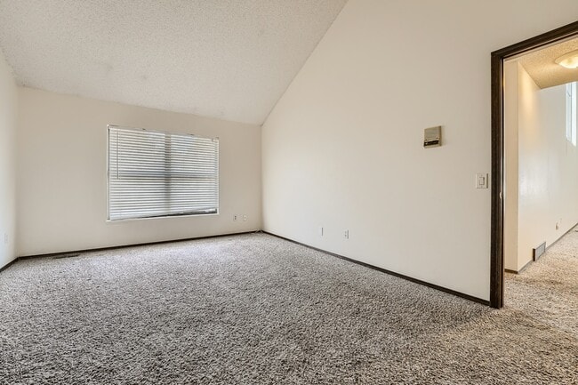 Building Photo - 6367 S Emporia Cir