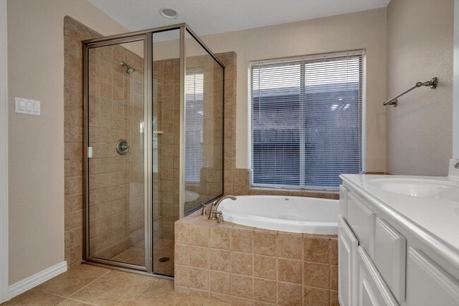Building Photo - 14307 Andrews Ridge Ln
