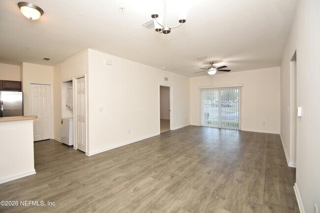 Building Photo - 2211 Golden Lake Loop