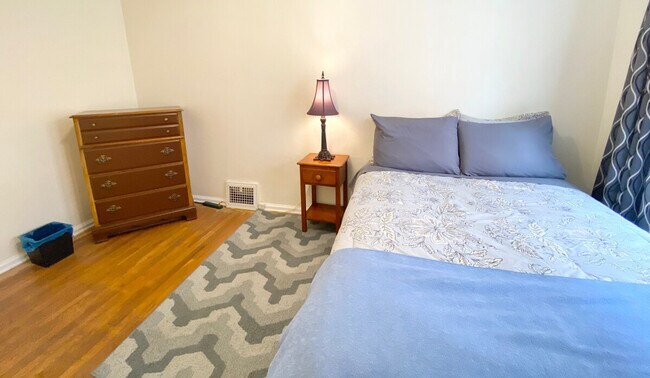 Building Photo - 3574 Lynnfield Rd