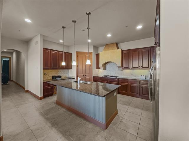 Building Photo - 555 Via Amalfi