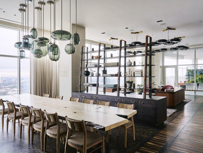 Building Photo - 4521 San Felipe St