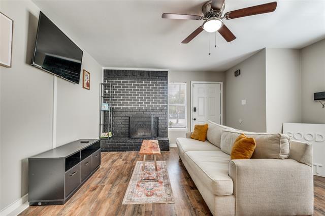 Building Photo - 1100 Thannisch Dr