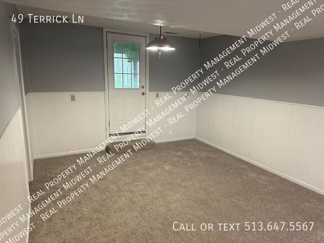 Building Photo - 49 Terrick Ln