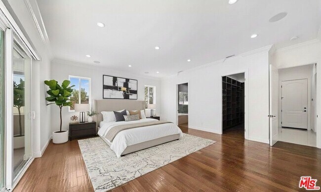 Building Photo - 6243 Berquist Ave