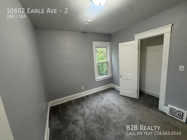 Building Photo - 10602 Earle Ave