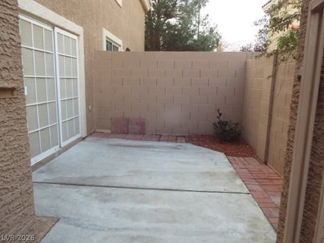 Building Photo - 9623 Gunsmith Dr