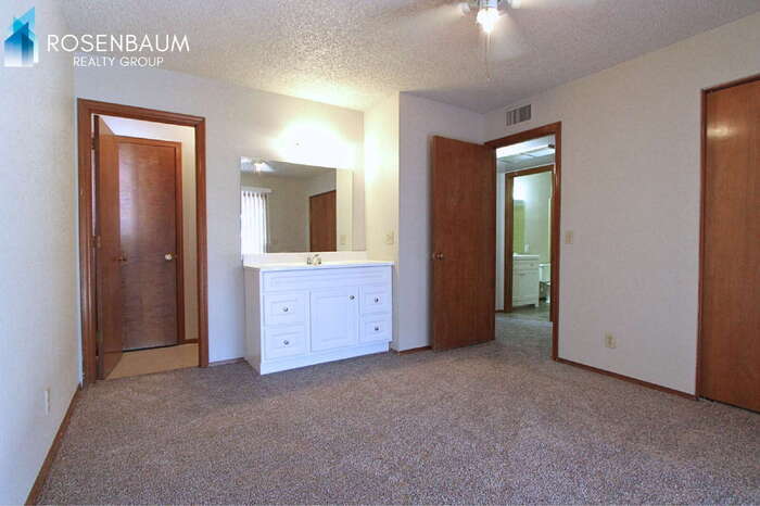 Building Photo - 4401 E Contessa St