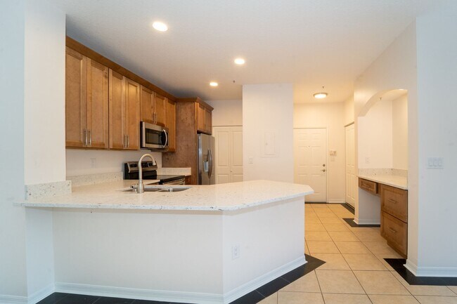 Building Photo - 3/2 Apartment with Garage