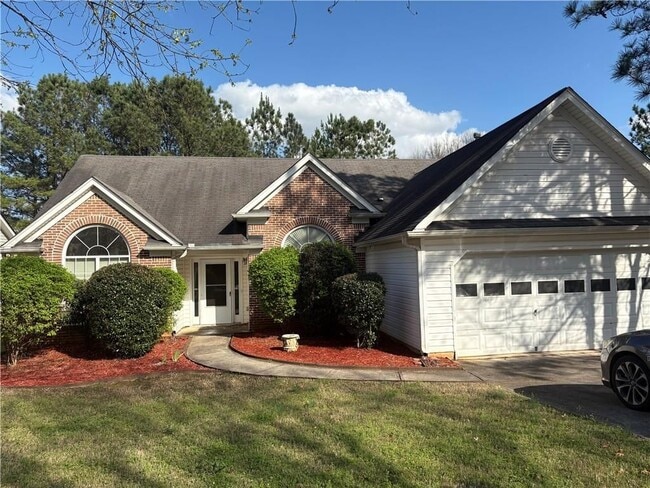 Building Photo - 5975 Hillvale Trail