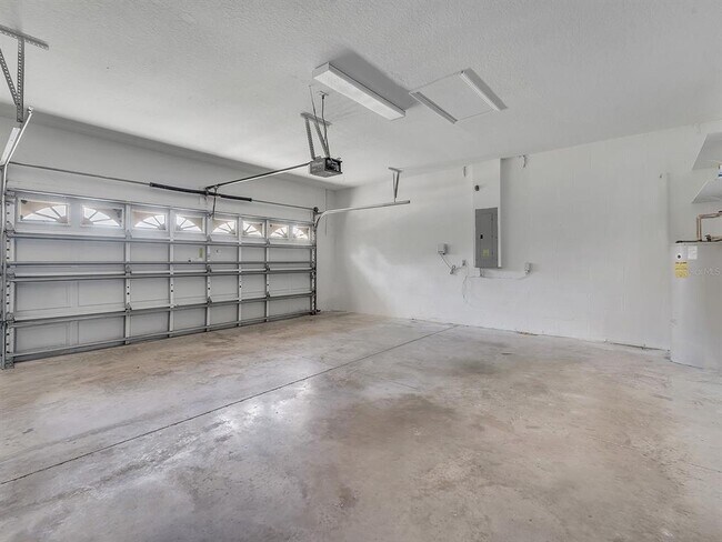 Building Photo - 18022 Maui Isle Dr