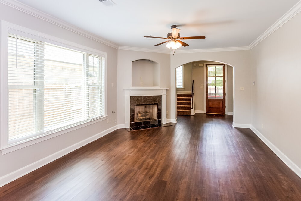 Building Photo - 7397 Brentridge Dr