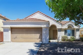 Building Photo - 796 Derry Cir