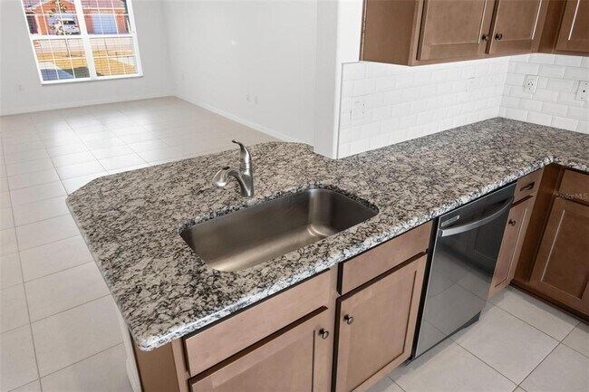 Building Photo - 18 Whetstone Ln